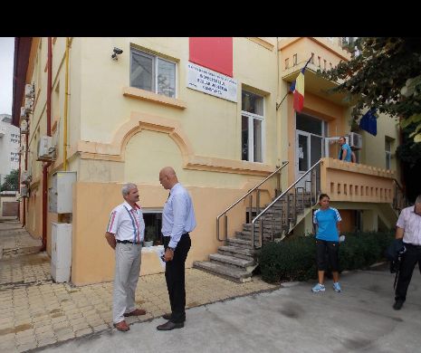 Licee desfiinţate şi directori destituiţi, după rezultatele slabe la examenele din Constanţa