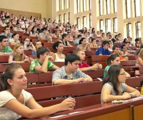 Mii de locuri rămase neocupate la marile universităţi de stat