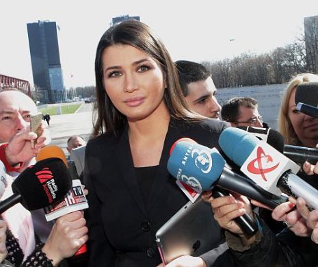 Ponta, acuzat de Elena Băsescu de plagiat