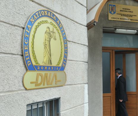 Procuror din Vaslui, reţinut pentru 24 de ore sub acuzaţia de trafic de influenţă