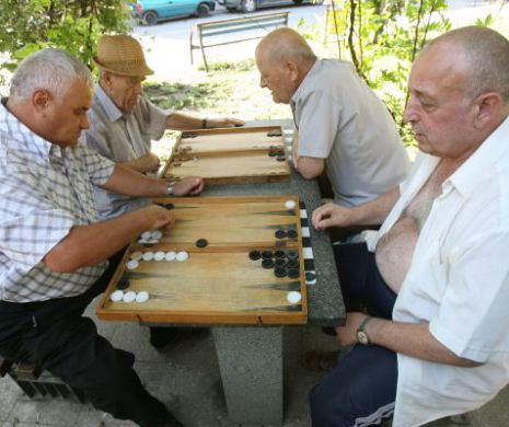 Sistemul de asigurări sociale, la pământ Ce pensie vei încasa dacă ai un salariu de 2.000 de lei