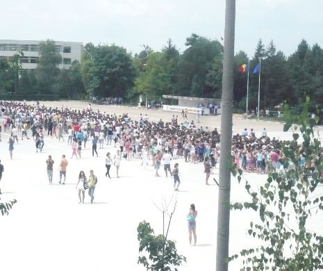 SURPRINZĂTOR! Tinerii se înghesuie la cea mai înjurată armă: șase pe loc la Jandarmerie. NUMĂR RECORD de fete la Academia de Poliție