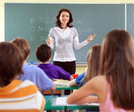 Zeci de profesori  înscrişi la titularizare au părăsit sala de examen