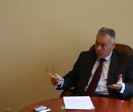 Borbely speră ca proiectul autonomiei să fie gata în august: Dacă e nevoie, va fi modificată Constituţia