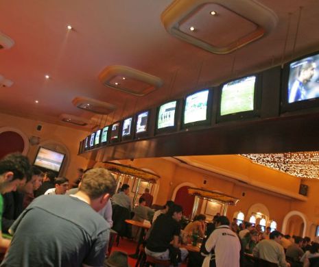 CÂT se câștigă la păcănele