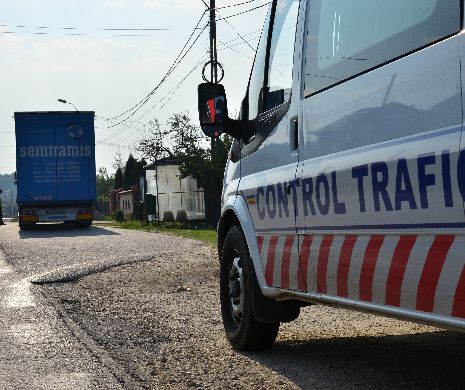 Circulația pe Valea Prahovei, deviată din cauza unei ploi torențiale