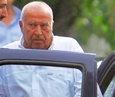 Dan Voiculescu, huiduit şi înjurat de puşcăriaşi la Rahova: "Turnătorule, sifonul" Deţinuţii nu-l iartă