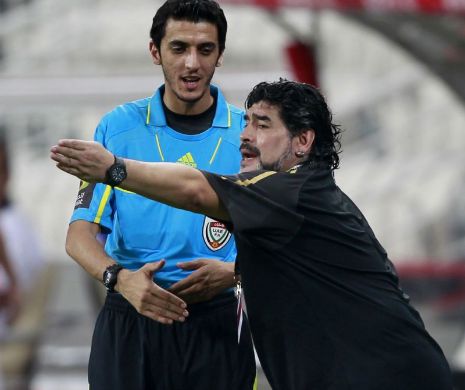 Diego Armando Maradona a pălmuit un jurnalist!