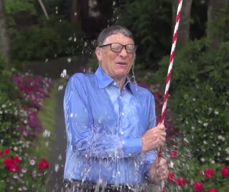 DUȘ CU GHEAȚĂ pentru bogații planetei. Mark Zuckerberg, Bill Gates, Oprah răspund provocării EXTREME în scop caritabil | VIDEO