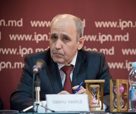 EDITORIALUL EVZ CHIŞINĂU. Presa, internetul şi politica moldovenească în off-shore?