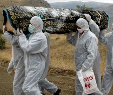 EPIDEMIA CARE AMENINŢĂ PLANETA. Americanii infectaţi cu virusul Ebola au fost trataţi cu un medicament experimental. Bilanţul morţilor: 887