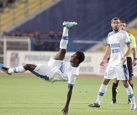 EXCLUSIV PRINT. Fotbalistul nigerian care spera să-și facă un viitor în fotbalul românesc doarme acum pe străzi