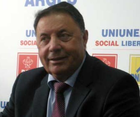 În Argeș, traseismul politic este premiat cu un Duster. Primii trei care trec la PSD vor primi o mașină