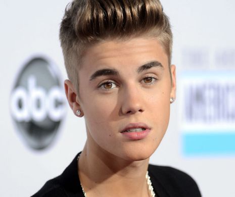 Justin Bieber i-a SALVAT viaţa. Un urs şi-a abandonat PRADA şi a FUGIT în pădure, după ce a auzit o melodie a artisului | VIDEO