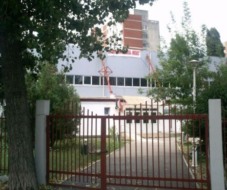 La sala în care au fost antrenați „Gladiatorii”, Szobi Cseh nu a avut parte nici măcar de o lumânare