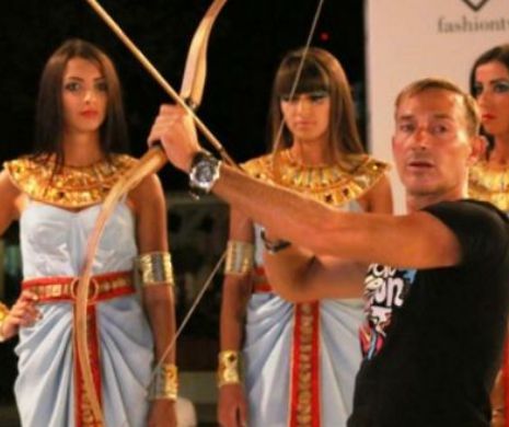 Lux și animale exotice la ultima ediţie a Carnavalului de la Mamaia. Mazăre, alias Ramses al II-lea a ieșit dintr-un sarcofag. Cabral a fost „Marele Preot”