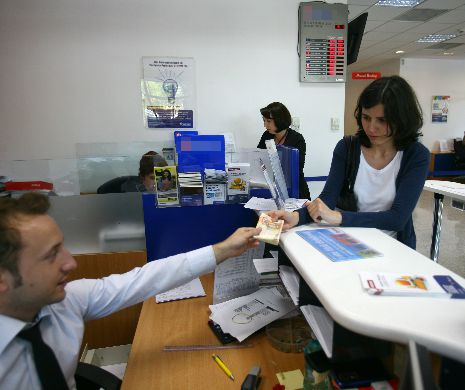 Piața bancară se pregătește de noi vânzări