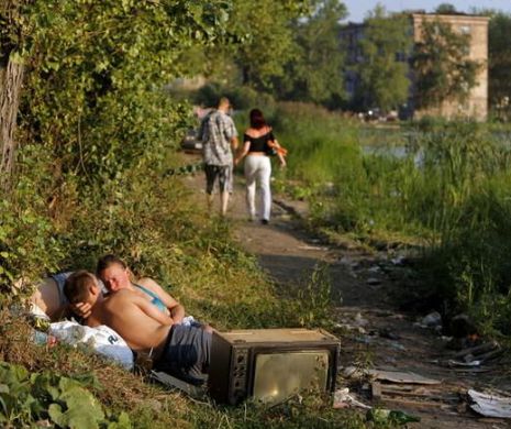 Plajele de COŞMAR din Rusia. Rusoaicele n-au nicio problemă să se DEZBRACE în aceste locuri | GALERIE FOTO