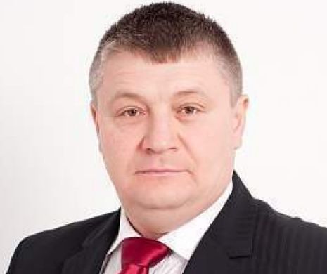 Președintele CJ Botoșani a petrecut două săptămâni la mare, cu soția, pe bani publici