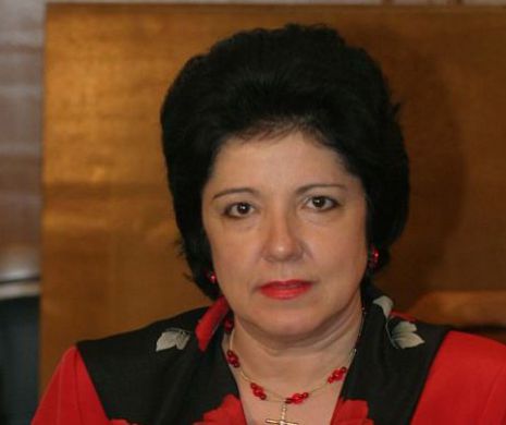 Procuroarea care corespondează cu Voiculescu și-a declarat fiul nebun pentru a-l scăpa de închisoare