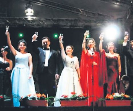 Promenada Operei: La Traviatta în parc