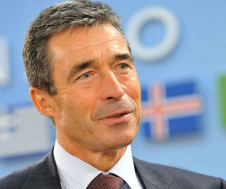 RASMUSSEN: NATO, gata să-şi întărească asistenţa pentru UCRAINA, în faţa agresiunii ruse