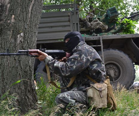 RUSIA a concentrat peste 30.000 de militari la graniţa cu UCRAINA, pe fondul unor manevre de anvergură