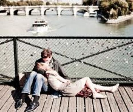 Se va stinge un simbol? Ce VREA primăria din Paris de la ÎNDRĂGOSTIŢI