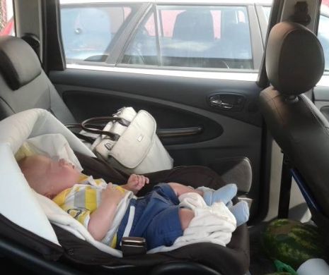 ŞOCANT. Bebeluş închis în maşină pe o temperatură de 30 de grade, la Salina TURDA