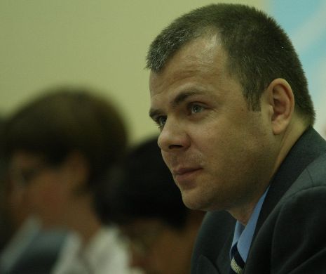 Baştanii analfabeţi sfidează agresiv o ţară întreagă