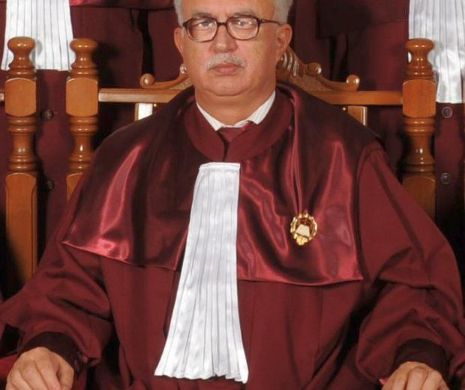CCR: Sesizarea PNL privind OUG de modificare a legii alegerii preşedintelui, respinsă ca inadmisibilă