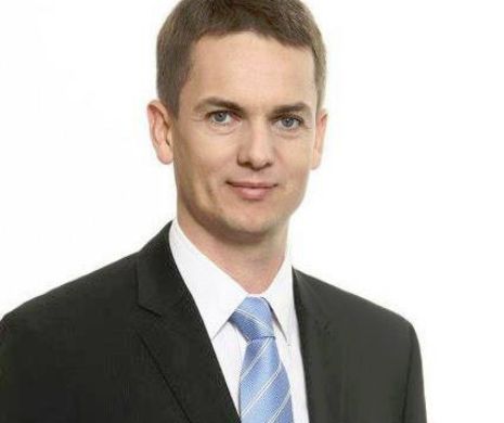 Comisia juridică din Senat a dat un raport favorabil solicitării ANI cu privire la demiterea de drept a senatorului Akos Mora