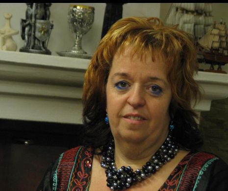 DNA Cluj l-a dus la audieri pe inspectorul şef şcolar adjunct Peter Tunde. Procurorii au găsit în biroul ei 400 de euro