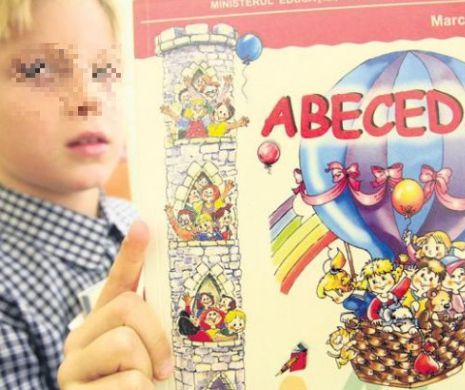 Elevii de clasele I şi a II-a vor învăţa după manualele vechi, până la finalizarea licitaţiei pentru manualele digitale. Ce ordin au primit inspectoratele şcolare