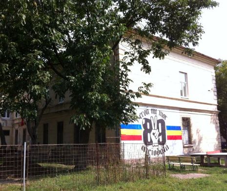 EXCLUSIV PRINT. Unicul muzeu dedicat Revoluției din Decembrie 1989 a fost transformat în club de fițe