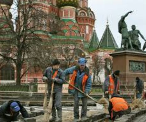 Fenomen DE AMPLOARE: Grevele spontane ale MUNCITORILOR se răspândesc în toată RUSIA. Vor fi SINDICATELE îmblânzite?