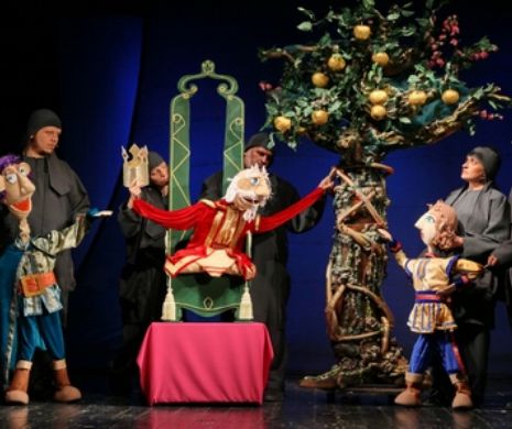 FESTIVALUL INTERNAȚIONAL DE TEATRU PENTRU COPII
100, 1000, 1000000 DE POVEȘTI
27 septembrie – 4 octombrie 2014
Ediția a X-a, București