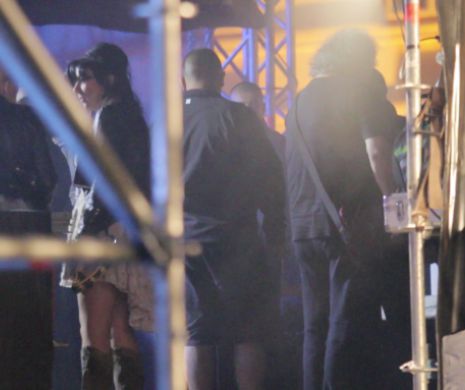Imagini socante cu unul dintre cei mai cunoscuti cantareti de la noi! Paparazzilor nu le-a venit sa creada cand l-au vazut pe...