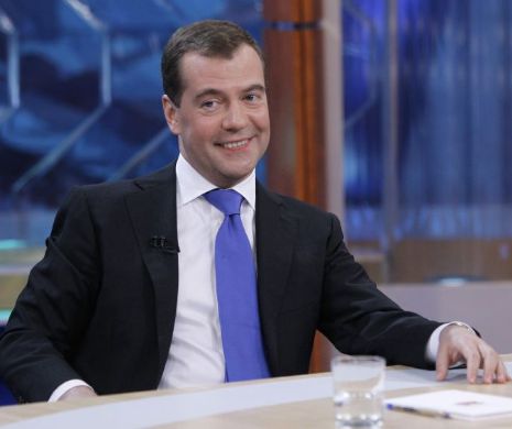 Medvedev AMENINŢĂ: Rusia ar putea ÎNCHIDE spaţiul aerian ca răspuns la noi sancţiuni occidentale