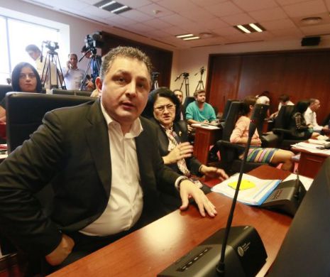 Ordonanța traseiștilor: Vanghelie, stăpân pe banii Capitalei