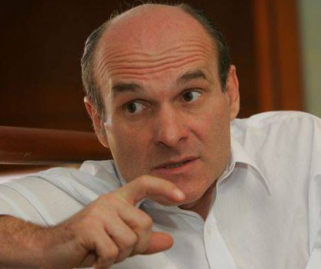 REACŢIE VIRULENTĂ. Cristian Tudor Popescu mătură pe jos cu Ponta şi Tăriceanu
