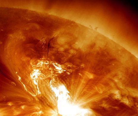 Suntem loviţi de o VIOLENTĂ furtună solară. Vezi ce EFECTE va avea asupra noastră | VIDEO