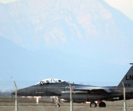 Un oficial american avertizează Damascul contra tirurilor asupra avioanelor americane