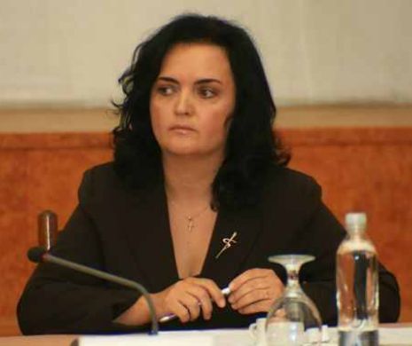 Valentina Pelinel deschide noul sezon “D-Paparazzi” vorbind despre viata ei dupa divort