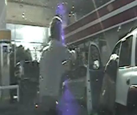 VIDEO | Un polițist american împușcă un șofer care s-a aplecat să scoată permisul de conducere pe care i-l ceruse omul legii