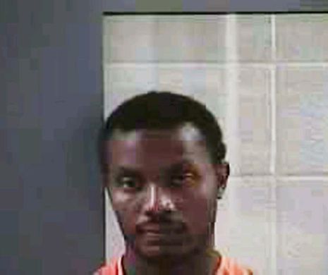 A luat-o la bătaie pentru că nu semăna cu profilul online