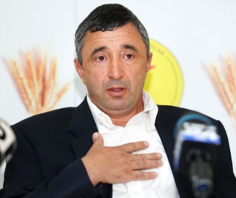 Culmea ajutorului social. Fermier cu 100 de vaci a primit cupon pentru persoanele defavorizate