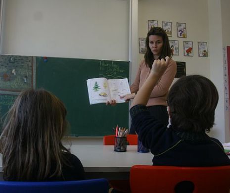 Dezastru la triajul epidemiologic în vest. Copiii au venit la școală cu PĂDUCHI, RÂIE și roșu în gât