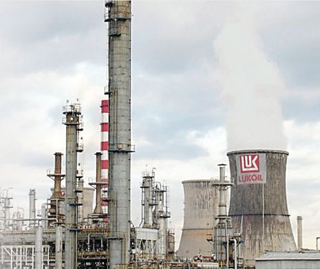 După intervenția publică a președintelui Băsescu Rafinăria Lukoil a notificat Garda de Mediu că repornește instalațiile