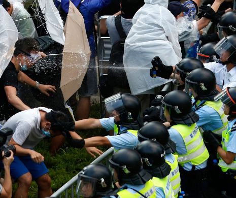 Pe rupte: Bătaie la HONG KONG | VIDEO